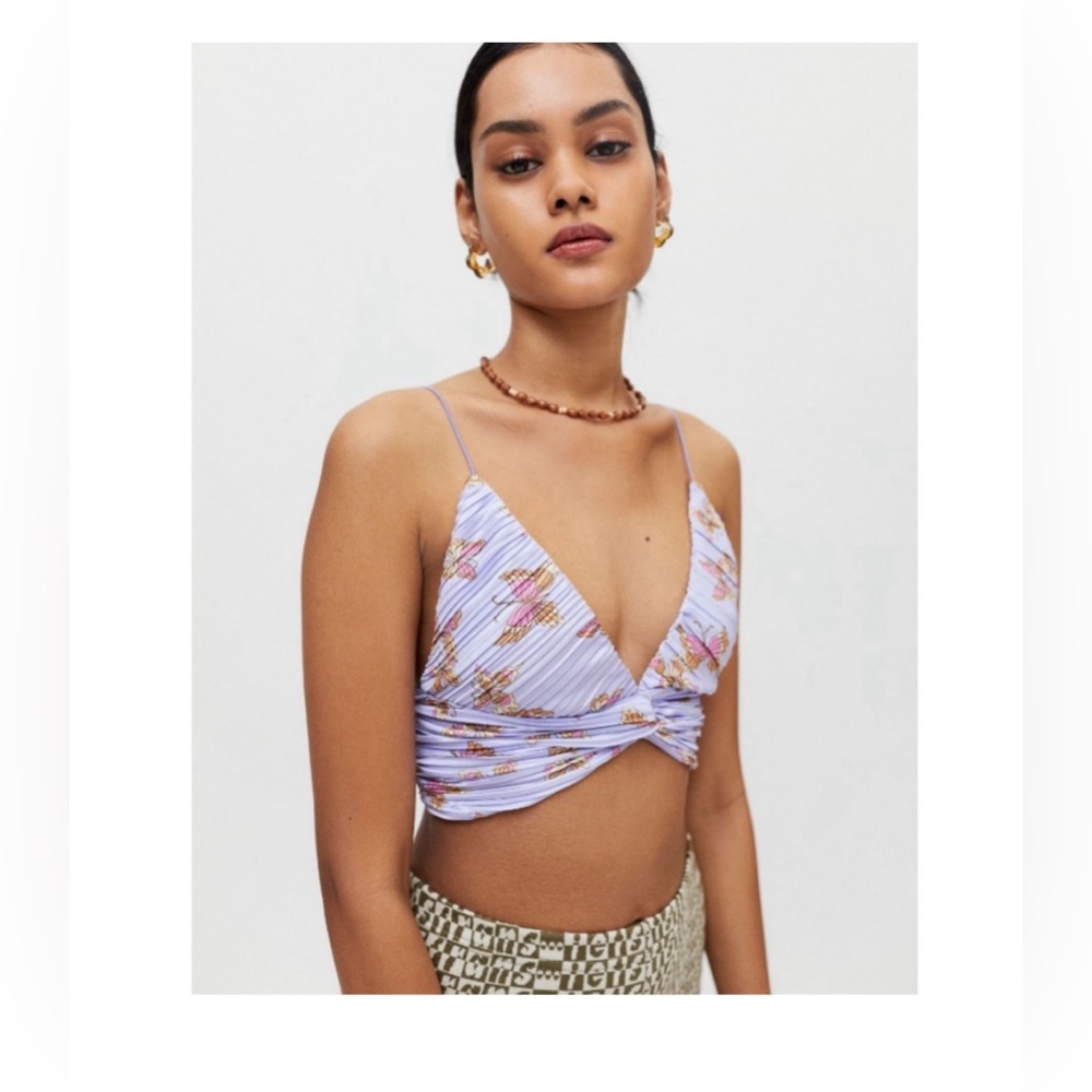 Urban Outfitters Samara Butterfly 🦋 Twist Front Cropped Cami in Purple.